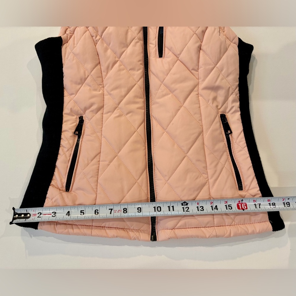 Workshop Republic Clothing Diamond Quilted Light Pink and Black Quilted Vest - Picture 3 of 12